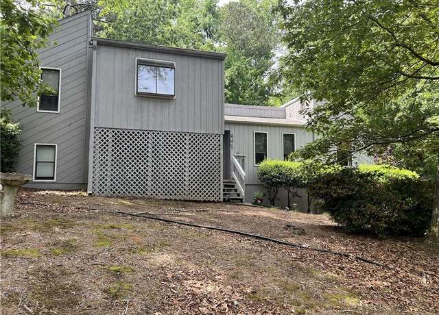 Property at 3090 Alberta Dr, Marietta, GA 30062, 4 beds, 3 baths