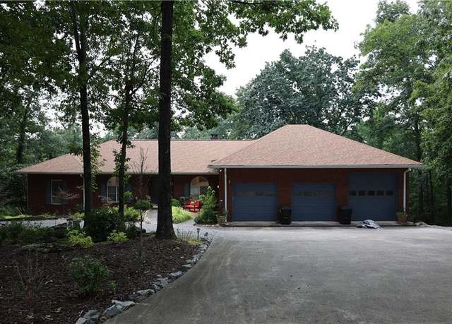 Property at 8140 Lanier Dr, Cumming, GA 30041, 5 beds, 4.5 baths