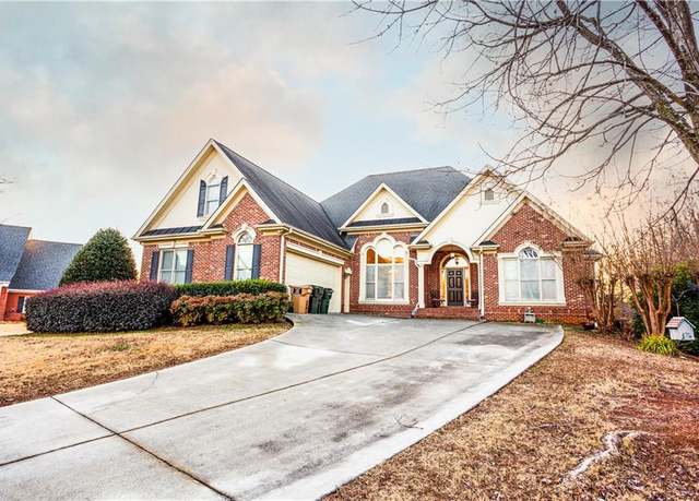Property at 907 Hannah Ct, Loganville, GA 30052, 4 beds, 3.5 baths