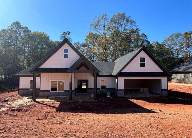 Property at 152 White Oak Way, Monroe, GA 30655, 4 beds, 2.5 baths
