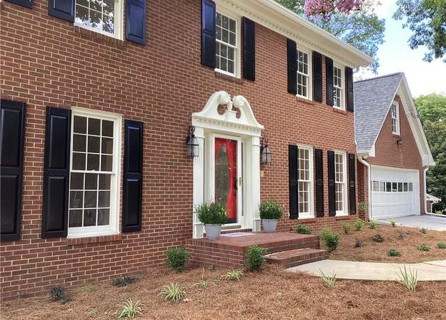 Property at 3243 Northbrook Dr, Atlanta, GA 30341, 4 beds, 3.5 baths