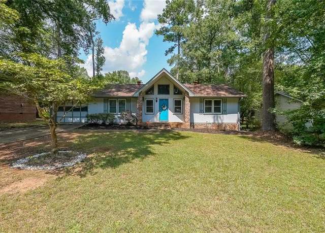Property at 820 Bridgewater Way SE, Conyers, GA 30094, 3 beds, 2 baths
