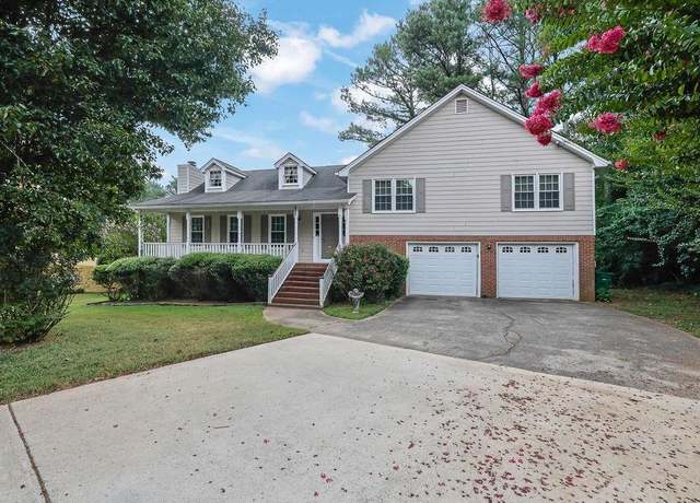 Property at 2936 Highland Park Dr, Stone Mountain, GA 30087, 3 beds, 2.5 baths