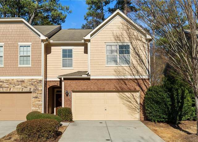 Property at 1570 Lenox Overlook Rd NE, Atlanta, GA 30329, 3 beds, 2.5 baths