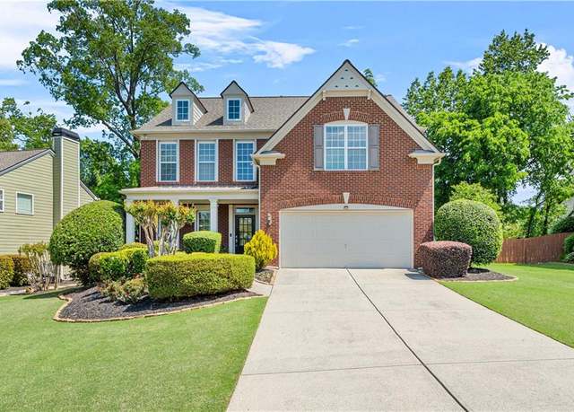 Property at 450 Hammersmith Dr, Suwanee, GA 30024, 6 beds, 3 baths