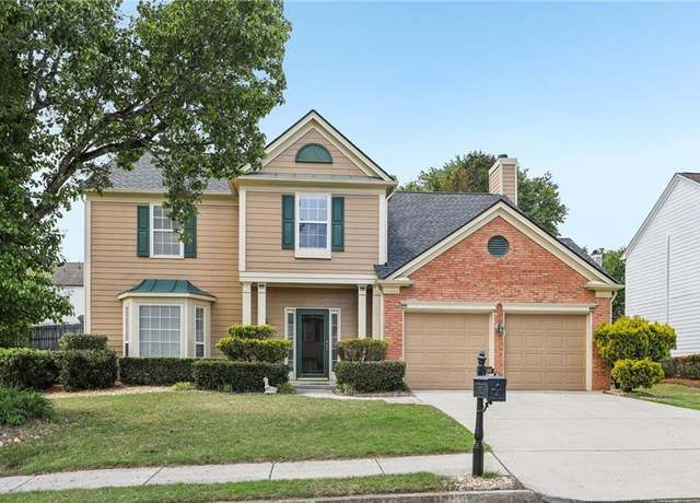Property at 3880 Lake Lanier Dr, Duluth, GA 30097, 4 beds, 2.5 baths