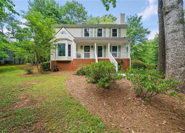 Property at 3306 Emory Dr, Marietta, GA 30062, 4 beds, 2.5 baths