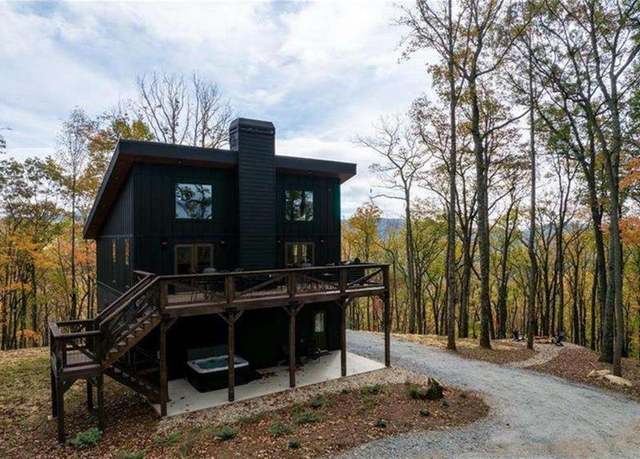Property at 1250 Lost Forest Rd, Ellijay, GA 30536, 3 beds, 3 baths