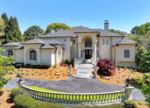 Property at 1895 Kathy Whitworth Dr, Braselton, GA 30517, 5 beds, 5.5 baths