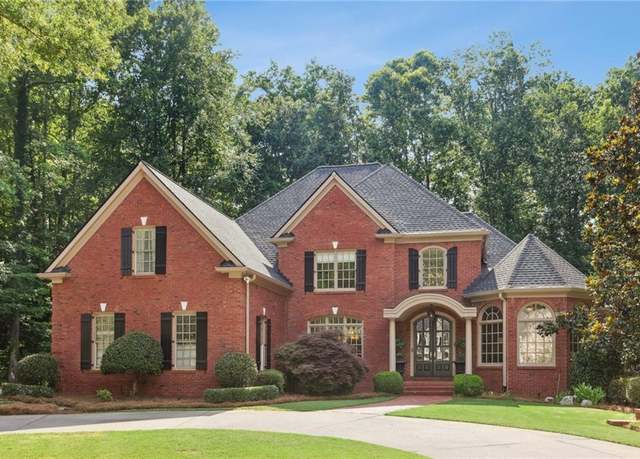 Property at 63 Lewellen Dr, Marietta, GA 30064, 5 beds, 5.5 baths