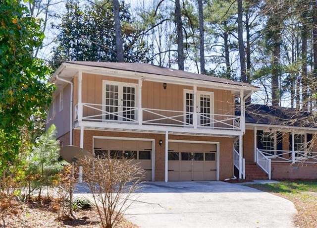 Property at 1618 Cheryl Leigh Dr, Riverdale, GA 30296, 3 beds, 2.5 baths