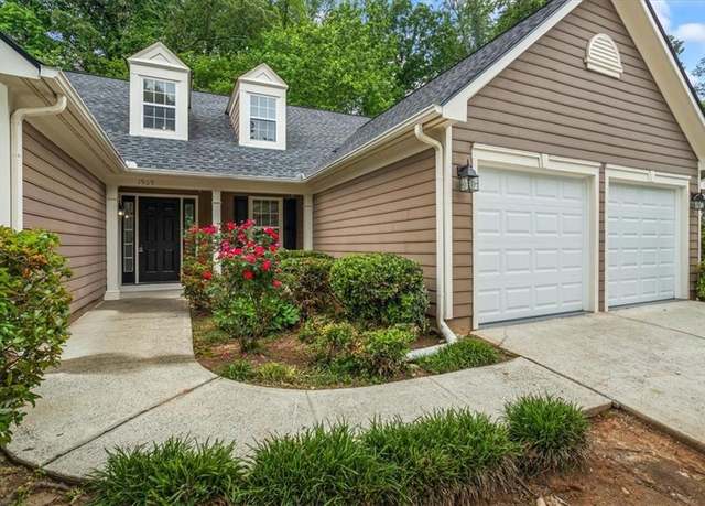 Property at 1909 Riverlanding Cir, Lawrenceville, GA 30046, 4 beds, 3 baths