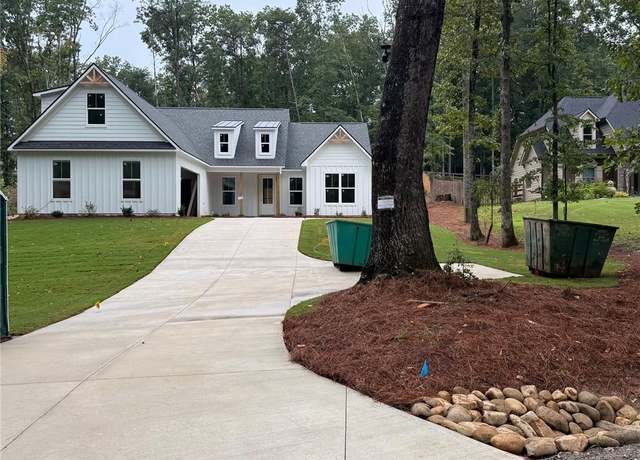 Property at 609 Byrd Mountain Ln, Canton, GA 30114, 4 beds, 3.5 baths