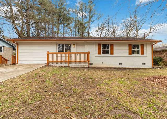 Property at 2825 Middleburg Dr, Atlanta, GA 30349, 3 beds, 2 baths