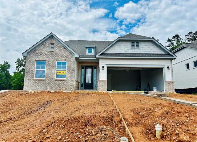 Property at 7040 Manchester Dr, Flowery Branch, GA 30542, 4 beds, 3 baths