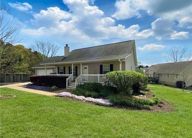 Property at 276 Arbor Gate Dr, Cornelia, GA 30531, 3 beds, 2 baths