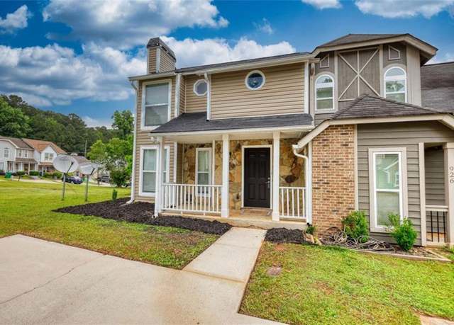 Property at 924 Park Gate Pl, Stone Mountain, GA 30083, 2 beds, 2.5 baths
