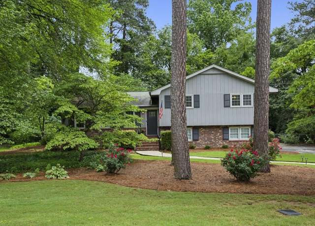 Property at 687 Monticello Way SE, Marietta, GA 30067, 3 beds, 2 baths