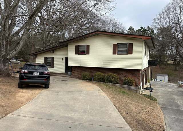 Property at 2195 Wilson Rd, Conyers, GA 30012, 4 beds, 3 baths