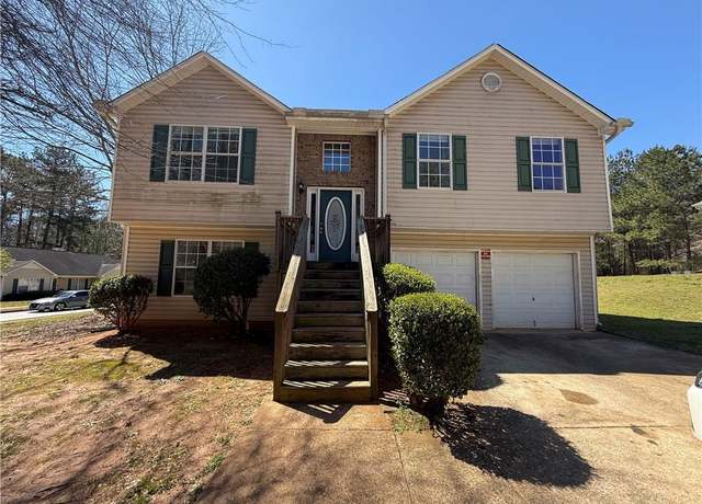 Property at 8302 N Sterling Lakes Dr, Covington, GA 30014, 4 beds, 2.5 baths