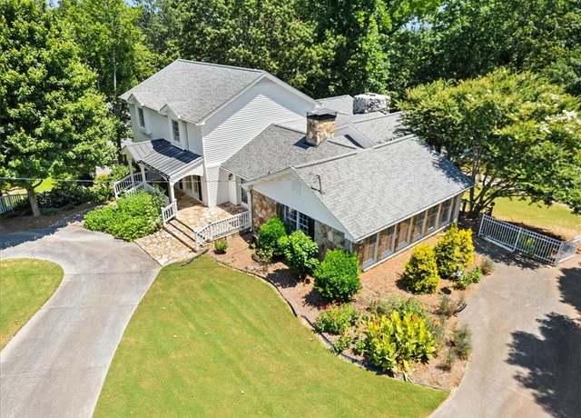 Property at 2166 Tanglewood Dr, Snellville, GA 30078, 4 beds, 3.5 baths