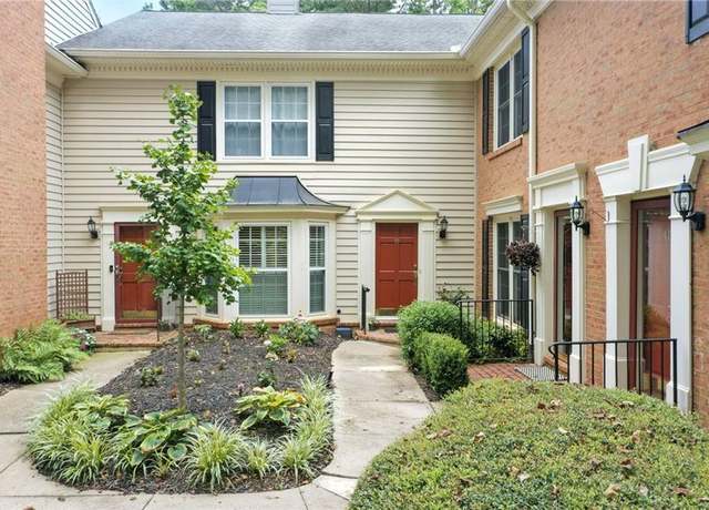 Property at 44 Mount Vernon Cir, Atlanta, GA 30338, 2 beds, 2.5 baths
