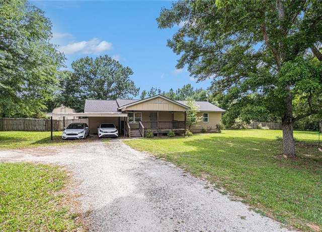 Property at 578 Laney Rd, Locust Grove, GA 30248, 5 beds, 2.5 baths
