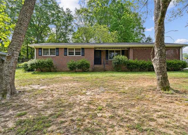 Property at 509 Woodland Ln, Lawrenceville, GA 30043, 3 beds, 2 baths