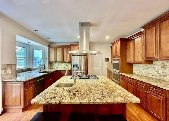 Property at 4265 Lansmoore Xing, Suwanee, GA 30024, 5 beds, 5 baths