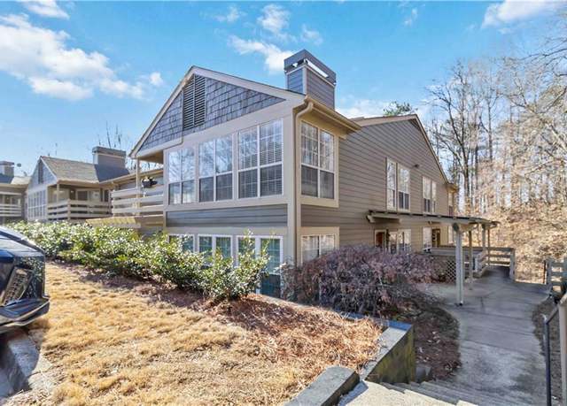 Property at 2006 Riverview Dr, Marietta, GA 30067, 1 bed, 1 bath
