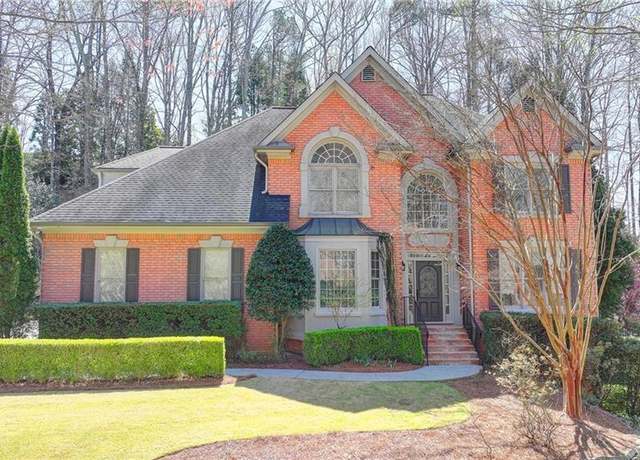 Property at 5190 Deerlake Dr, Alpharetta, GA 30005, 5 beds, 4.5 baths