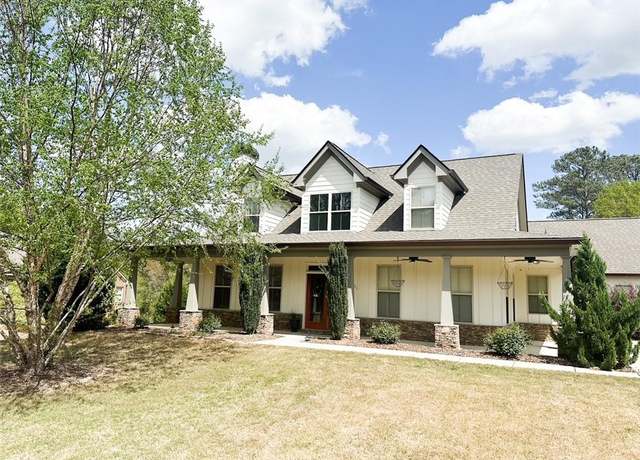 Property at 325 Brook Hollow Ln, Loganville, GA 30052, 4 beds, 3.5 baths