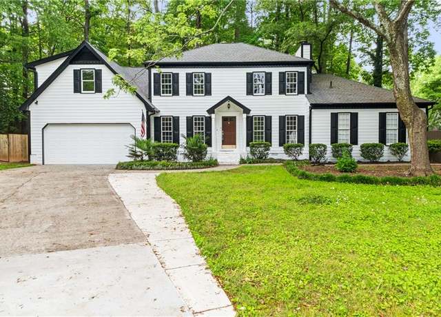 Property at 3900 Millwood Ln NW, Lilburn, GA 30047, 5 beds, 2.5 baths