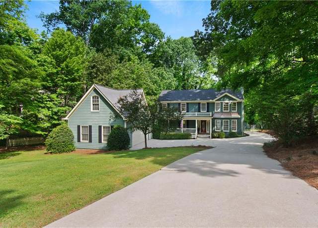 Property at 3847 Cherokee Frd, Gainesville, GA 30506, 3 beds, 2.5 baths
