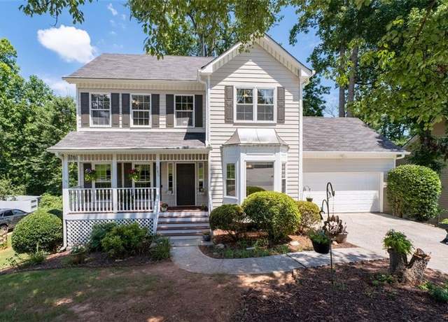 Property at 385 Oak Springs Dr, Lawrenceville, GA 30043, 3 beds, 2.5 baths