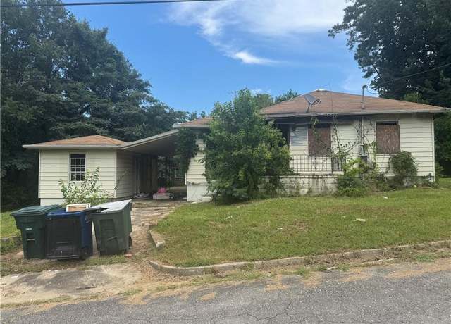 Property at 999 Ponce De Leon Cir N, Macon, GA 31206, 3 beds, 1 bath