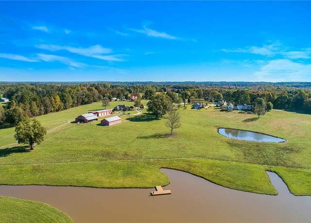 Property at 843 Bethesda Church Rd, Carrollton, GA 30117, 3 beds, 2 baths