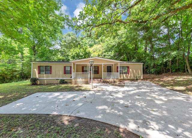 Property at 2017 S Deshon Rd, Lithonia, GA 30058, 3 beds, 2 baths
