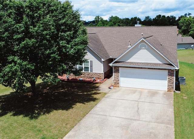 Property at 1332 Kent Mnr, Stockbridge, GA 30281, 4 beds, 2 baths