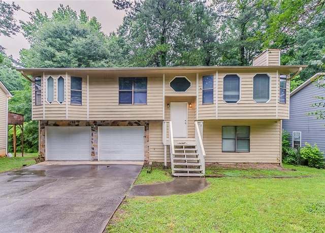 Property at 2218 Lowtrail Ct, Lithonia, GA 30058, 3 beds, 3 baths
