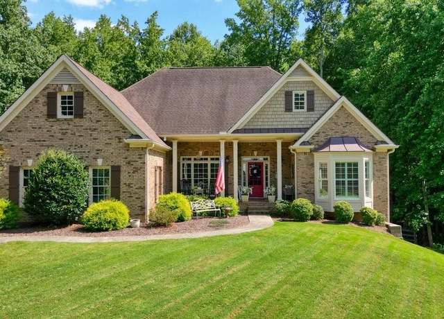 Property at 123 Birmingham Walk, Alpharetta, GA 30004, 5 beds, 3.5 baths