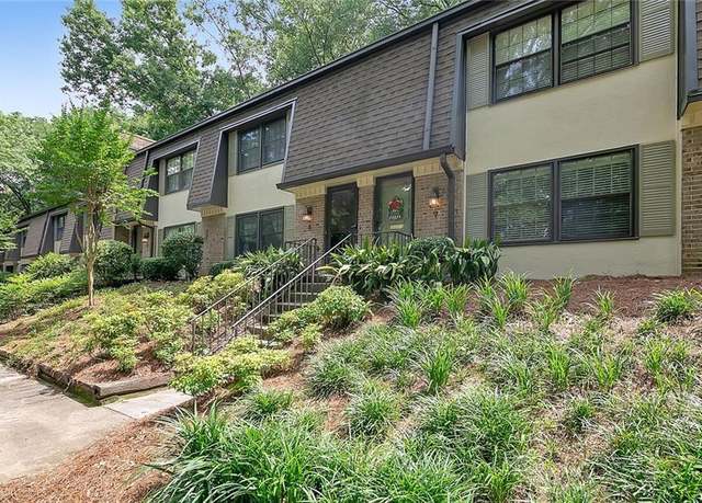 Property at 8 Arpege Way NW, Atlanta, GA 30327, 2 beds, 2.5 baths