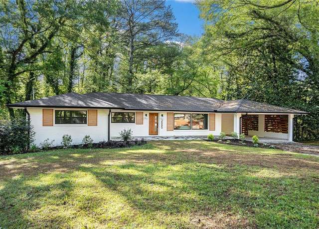 Property at 2685 Glenvalley Dr, Decatur, GA 30032, 5 beds, 3 baths