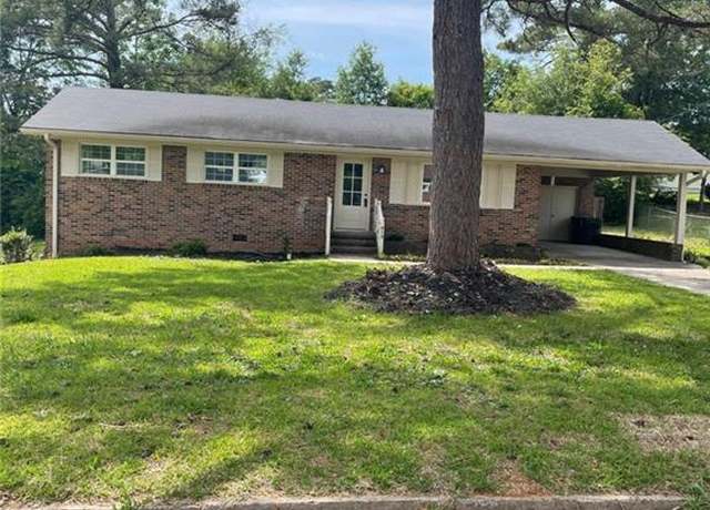 Property at 615 Peachtree Dr, Thomaston, GA 30286, 3 beds, 2 baths