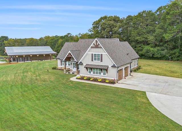 Property at 533 Buffalo Creek Rd, Carrollton, GA 30117, 4 beds, 3.5 baths