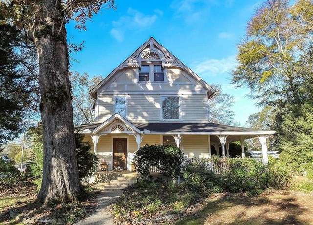 Property at 344 Bowdon St, Tallapoosa, GA 30176, 5 beds, 3.5 baths