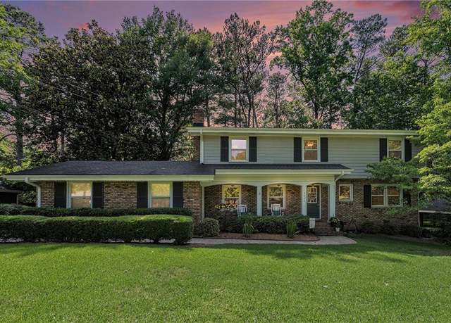 Property at 3824 N Cooper Lake Rd SE, Smyrna, GA 30082, 4 beds, 2.5 baths
