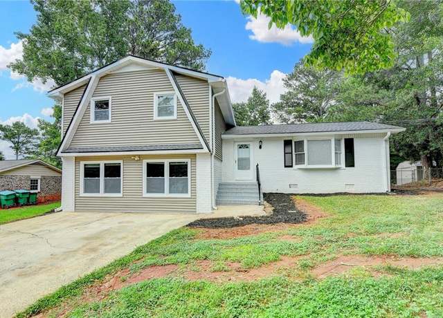 Property at 1094 Amber Rdg SW, Lilburn, GA 30047, 5 beds, 2.5 baths