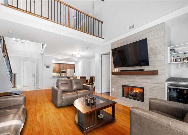 Property at 3280 Stillhouse Ln SE #410, Atlanta, GA 30339, 3 beds, 3.5 baths