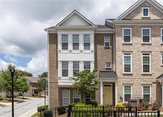 Property at 1995 Bryant Park Ln, Decatur, GA 30033, 4 beds, 3.5 baths